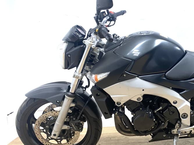 Comprar SUZUKI GSR 600 2007 de segunda mano SUZUKI GSR 600 2007 de segunda mano