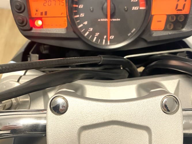 Comprar SUZUKI GSR 600 2007 de segunda mano SUZUKI GSR 600 2007 de segunda mano