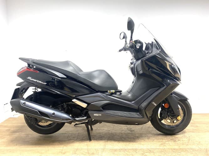 Comprar KYMCO SUPER DINK 350 2018 de segunda mano KYMCO SUPER DINK 350 2018 de segunda mano