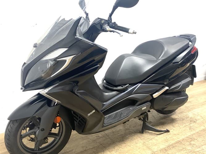 Comprar KYMCO SUPER DINK 350 2018 de segunda mano KYMCO SUPER DINK 350 2018 de segunda mano