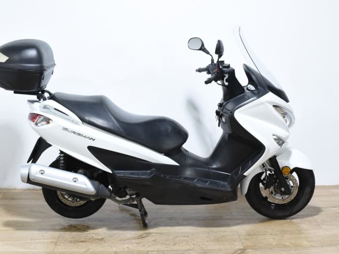Comprar SUZUKI BURGMAN 125 2020 de segunda mano SUZUKI BURGMAN 125 2020 de segunda mano