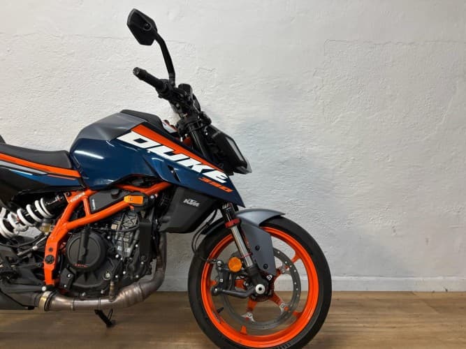 KTM DUKE 390 2025 de segunda mano