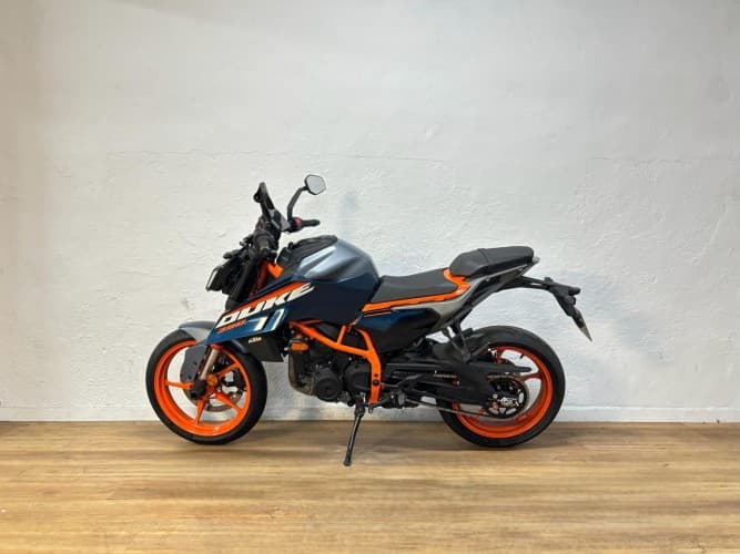 KTM DUKE 390 2025 de segunda mano
