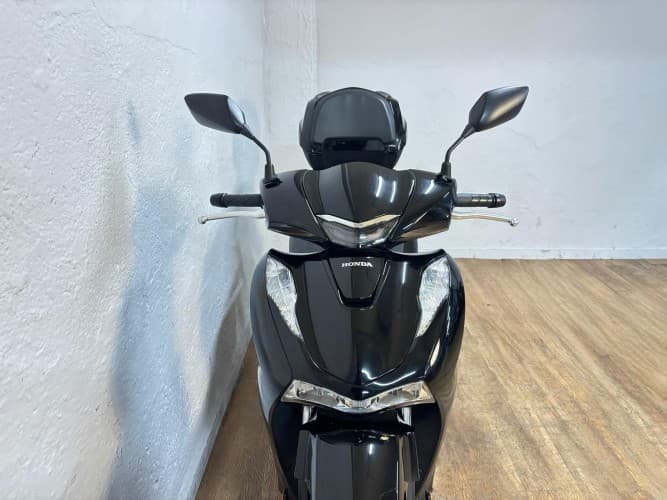 Comprar HONDA SH 125 2024 de segunda mano HONDA SH 125 2024 de segunda mano