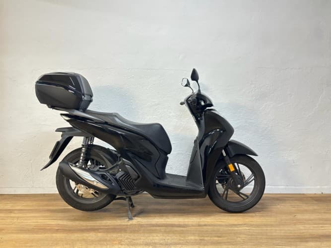 Comprar HONDA SH 125 2024 de segunda mano HONDA SH 125 2024 de segunda mano