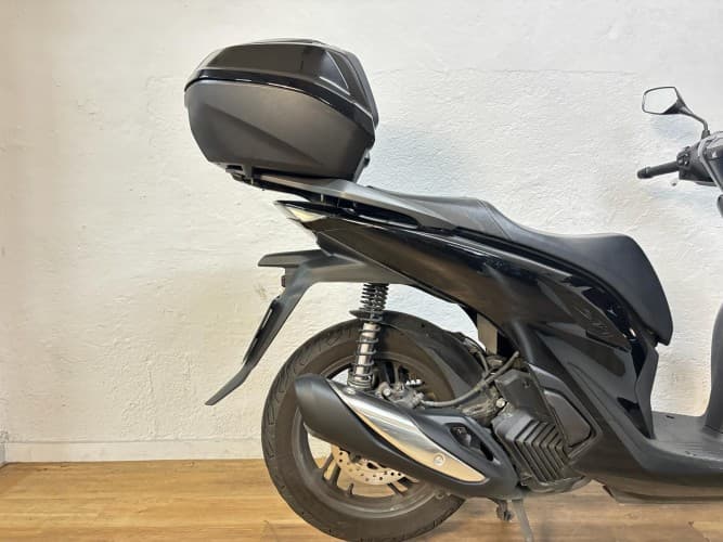 Comprar HONDA SH 125 2024 de segunda mano HONDA SH 125 2024 de segunda mano