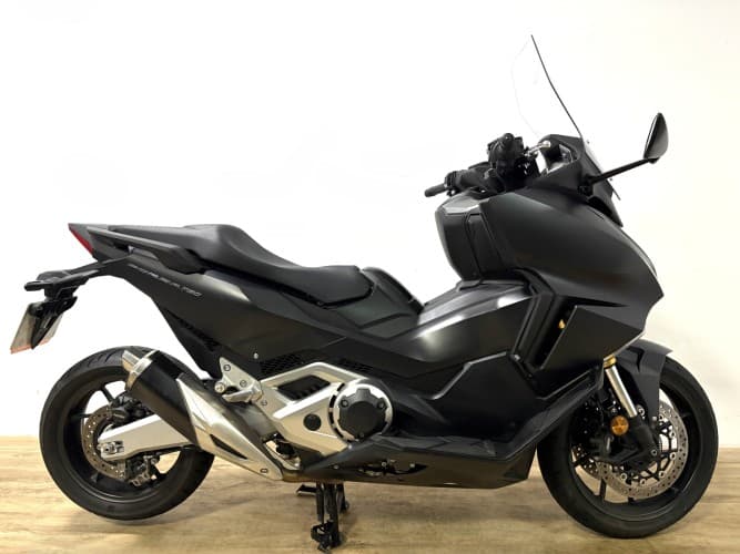 Comprar HONDA FORZA 750 2023 de segunda mano HONDA FORZA 750 2023 de segunda mano