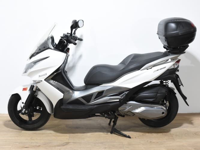 Comprar KAWASAKI J300 2017 de segunda mano KAWASAKI J300 2017 de segunda mano