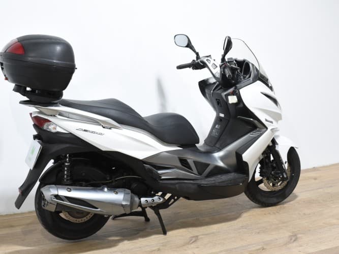 Comprar KAWASAKI J300 2017 de segunda mano KAWASAKI J300 2017 de segunda mano