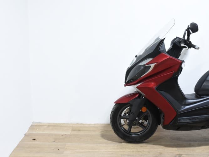 KYMCO SUPER DINK 125 2019 de segunda mano