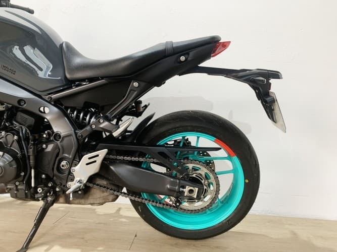 Comprar YAMAHA MT-09 (A2) 2024 de segunda mano YAMAHA MT-09 (A2) 2024 de segunda mano