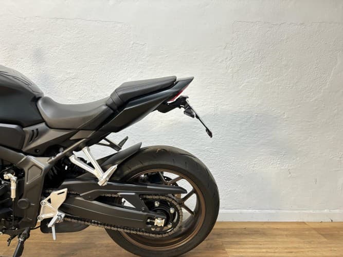 HONDA CB 650 R (A)(E-CLUTCH) 2024 de segunda mano