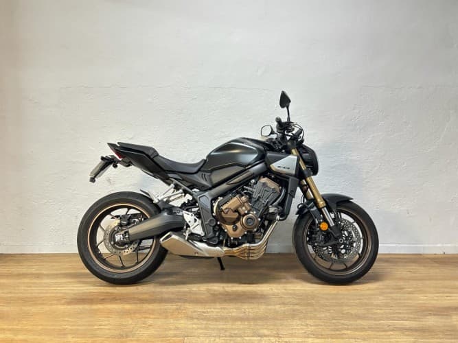 HONDA CB 650 R (A)(E-CLUTCH) 2024 de segunda mano