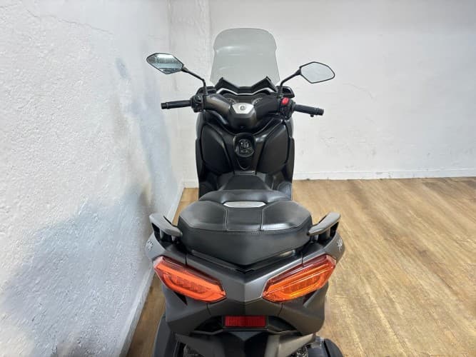 YAMAHA XMAX 125 2018 de segunda mano