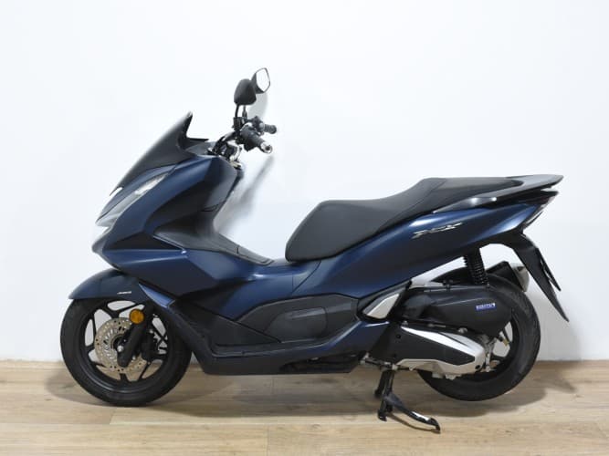HONDA PCX 125 2023 de segunda mano