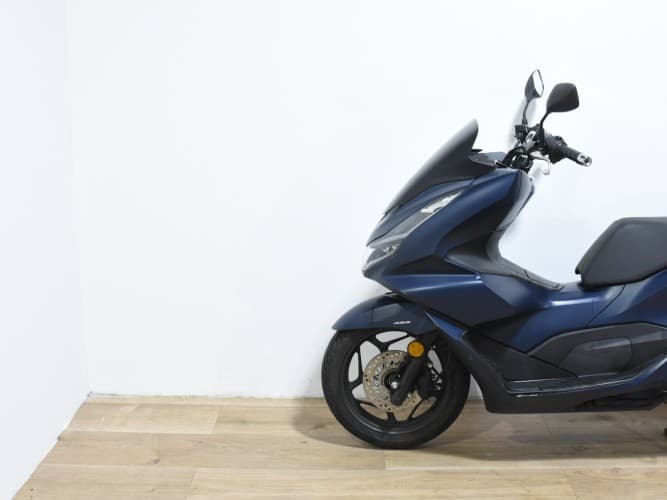 HONDA PCX 125 2023 de segunda mano