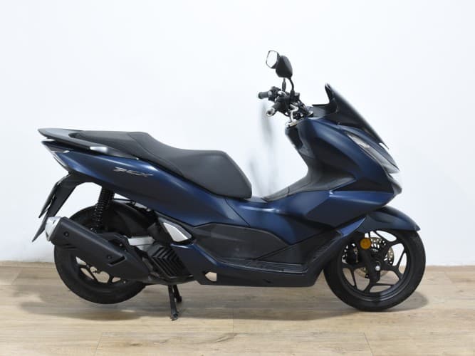HONDA PCX 125 2023 de segunda mano
