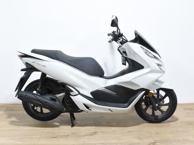 HONDA PCX 125 2018 de segunda mano