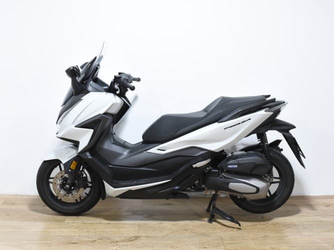 Comprar HONDA FORZA 125 2021 de segunda mano HONDA FORZA 125 2021 de segunda mano