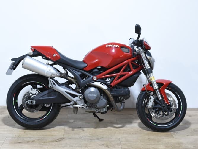 Comprar DUCATI MONSTER 696 (A)(DESMO PASADA A LOS 25.000 KM) 2008 de segunda mano DUCATI MONSTER 696 (A)(DESMO PASADA A LOS 25.000 KM) 2008 de segunda mano