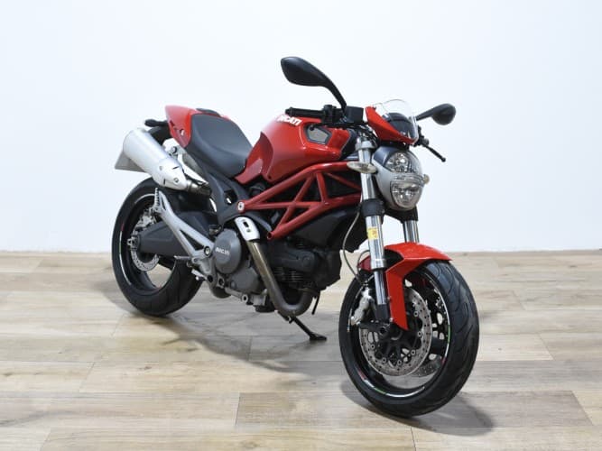 Comprar DUCATI MONSTER 696 (A)(DESMO PASADA A LOS 25.000 KM) 2008 de segunda mano DUCATI MONSTER 696 (A)(DESMO PASADA A LOS 25.000 KM) 2008 de segunda mano