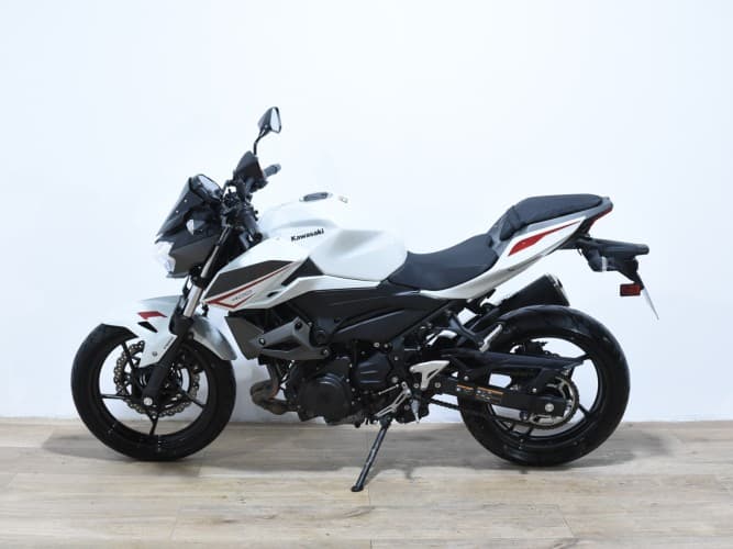 KAWASAKI Z 400 2024 de segunda mano