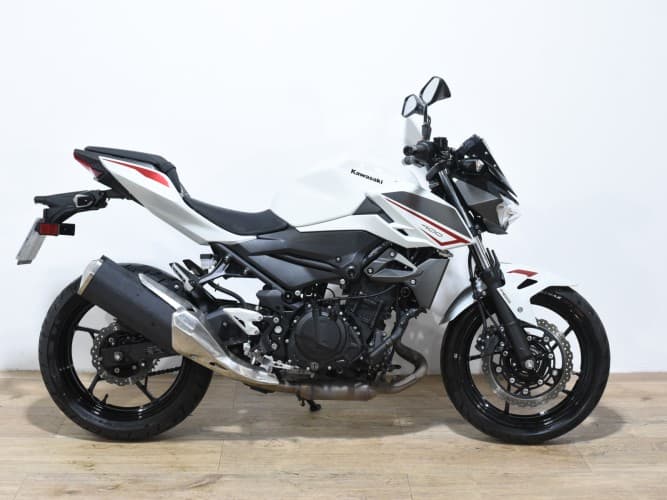 KAWASAKI Z 400 2024 de segunda mano