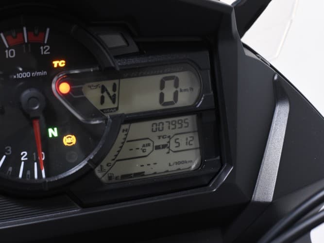 SUZUKI V STROM 650 (A) 2023 de segunda mano