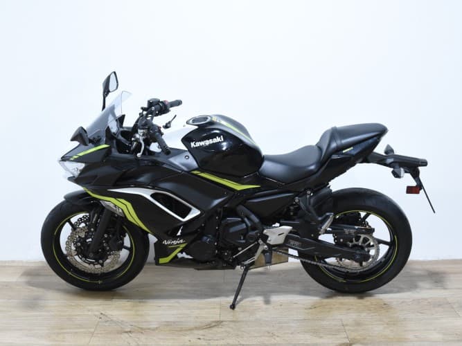 Comprar KAWASAKI NINJA 650 (A) 2021 de segunda mano KAWASAKI NINJA 650 (A) 2021 de segunda mano