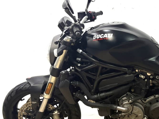 Comprar DUCATI MONSTER 821 (A2) 2019 de segunda mano DUCATI MONSTER 821 (A2) 2019 de segunda mano