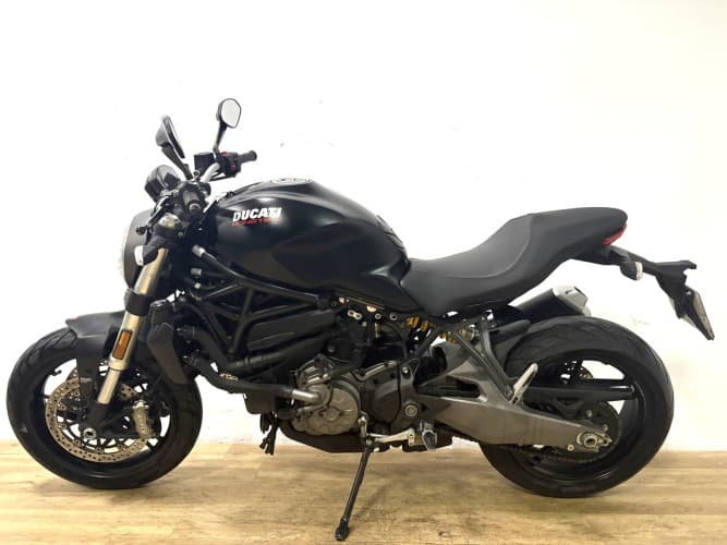 Comprar DUCATI MONSTER 821 (A2) 2019 de segunda mano DUCATI MONSTER 821 (A2) 2019 de segunda mano