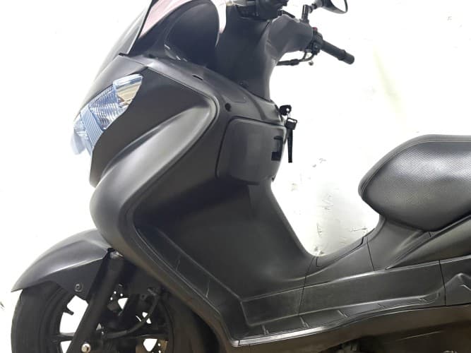 SUZUKI BURGMAN 200 2013 de segunda mano