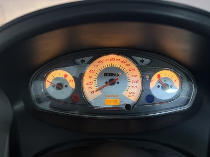 SUZUKI BURGMAN 200 2013 de segunda mano