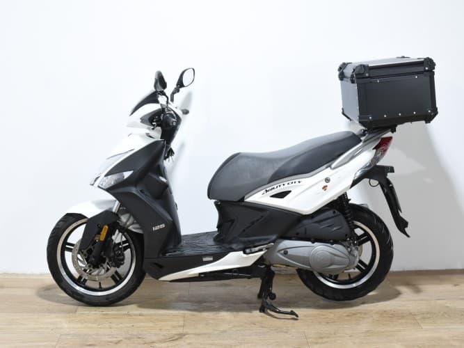 Comprar KYMCO AGILITY CITY 125 2021 de segunda mano KYMCO AGILITY CITY 125 2021 de segunda mano