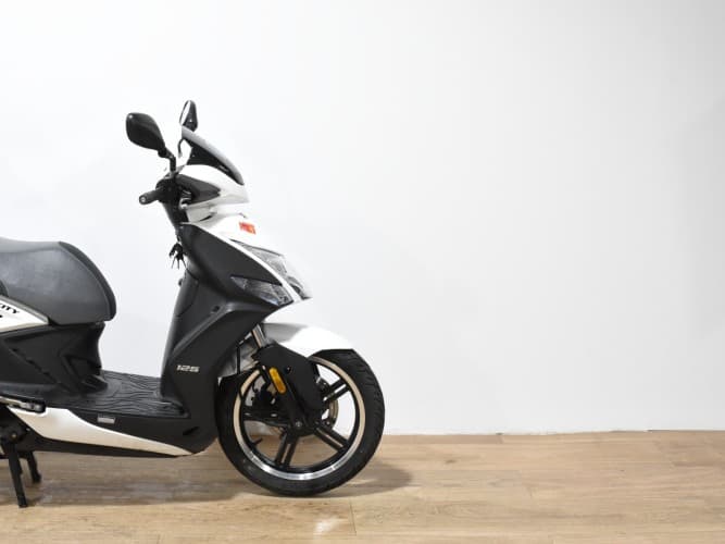 Comprar KYMCO AGILITY CITY 125 2021 de segunda mano KYMCO AGILITY CITY 125 2021 de segunda mano