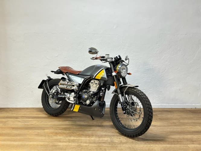 Comprar FB MONDIAL HPS 125 2018 de segunda mano FB MONDIAL HPS 125 2018 de segunda mano