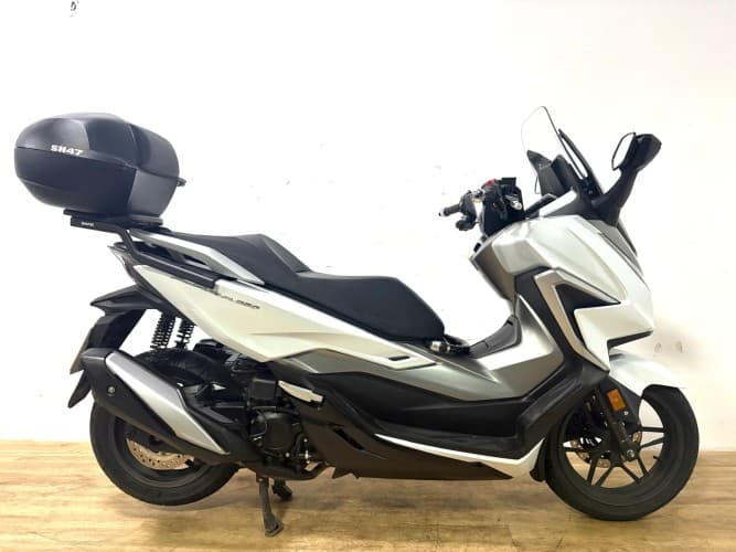 HONDA FORZA 350 2021 de segunda mano