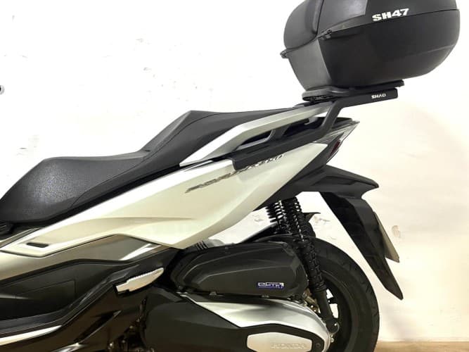 HONDA FORZA 350 2021 de segunda mano