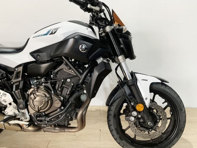 Comprar YAMAHA MT-07 (A2) 2018 de segunda mano YAMAHA MT-07 (A2) 2018 de segunda mano