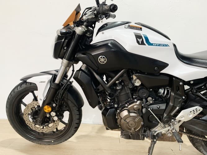 Comprar YAMAHA MT-07 (A2) 2018 de segunda mano YAMAHA MT-07 (A2) 2018 de segunda mano