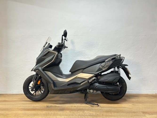 Comprar KYMCO DTX 125 2022 de segunda mano KYMCO DTX 125 2022 de segunda mano