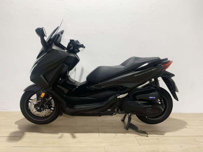 Comprar HONDA FORZA 350 2023 de segunda mano HONDA FORZA 350 2023 de segunda mano