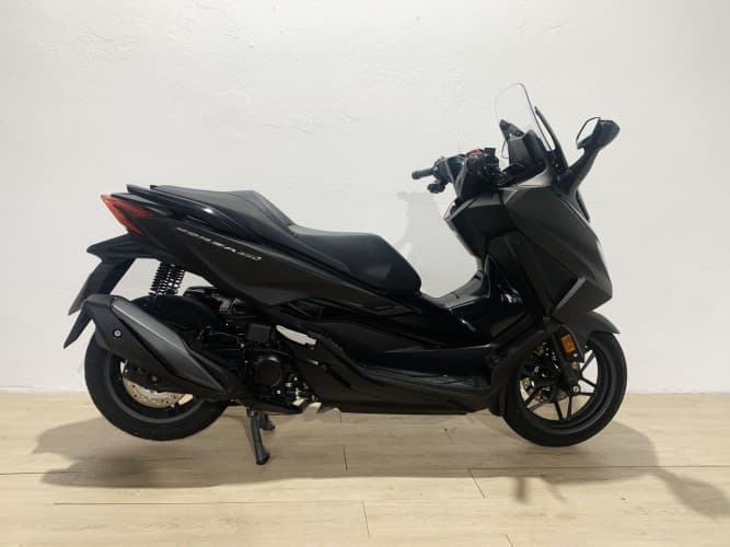 Comprar HONDA FORZA 350 2023 de segunda mano HONDA FORZA 350 2023 de segunda mano