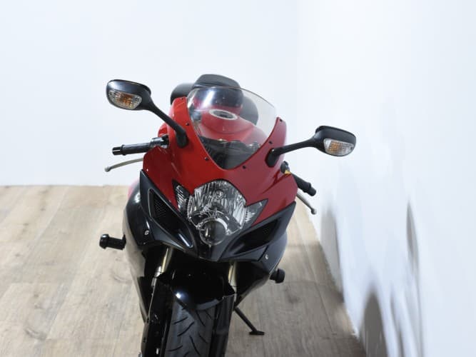 SUZUKI GSX R600 2006 de segunda mano