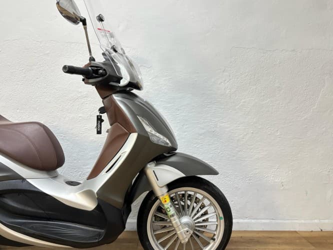 PIAGGIO BEVERLY 300 2020 de segunda mano