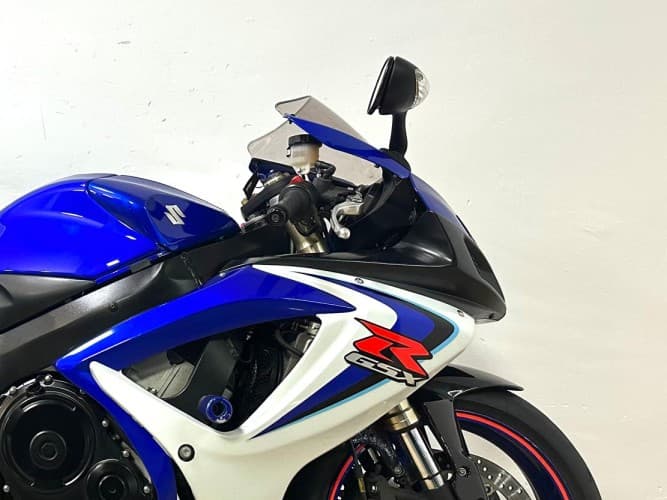 SUZUKI GSX R600 2006 de segunda mano