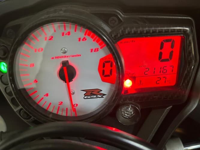 SUZUKI GSX R600 2006 de segunda mano