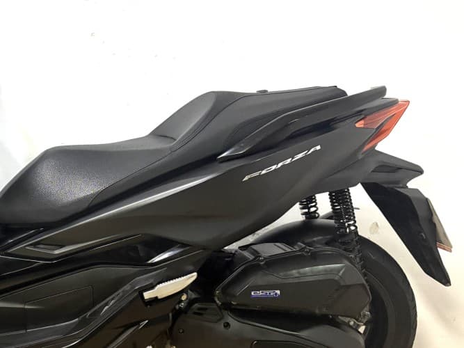 Comprar HONDA FORZA 125 2023 de segunda mano HONDA FORZA 125 2023 de segunda mano
