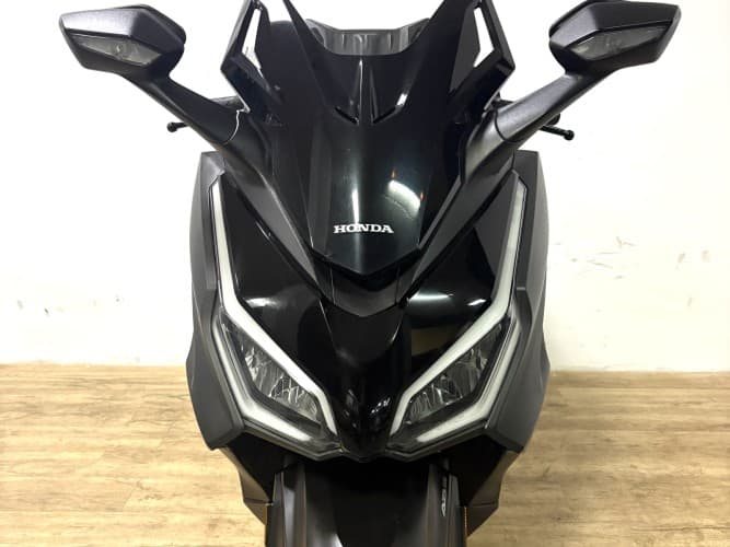 Comprar HONDA FORZA 125 2023 de segunda mano HONDA FORZA 125 2023 de segunda mano