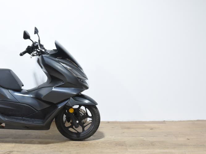 HONDA PCX 125 2021 de segunda mano